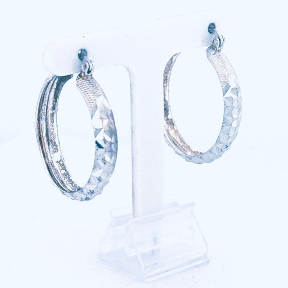 Estate Vintage Sterling Silver Diamond-Cut Hoop Earrings 4.37g Textured Design - Picture 2 of 12